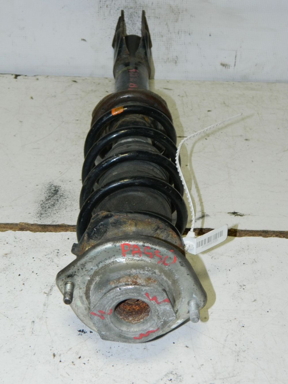 Стойка подвески TOYOTA PASSO KGC10 Перед Прав (Кoнтрактный) 45989105