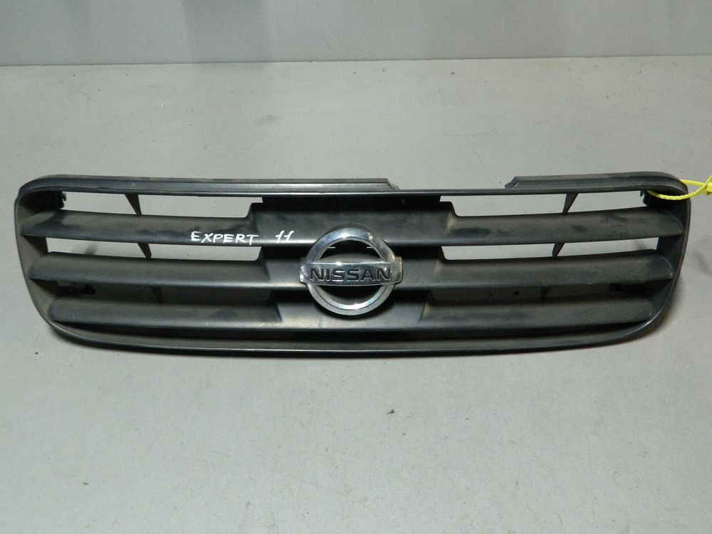 Решетка радиатора NISSAN EXPERT VW11 (Контрактный) 79773170