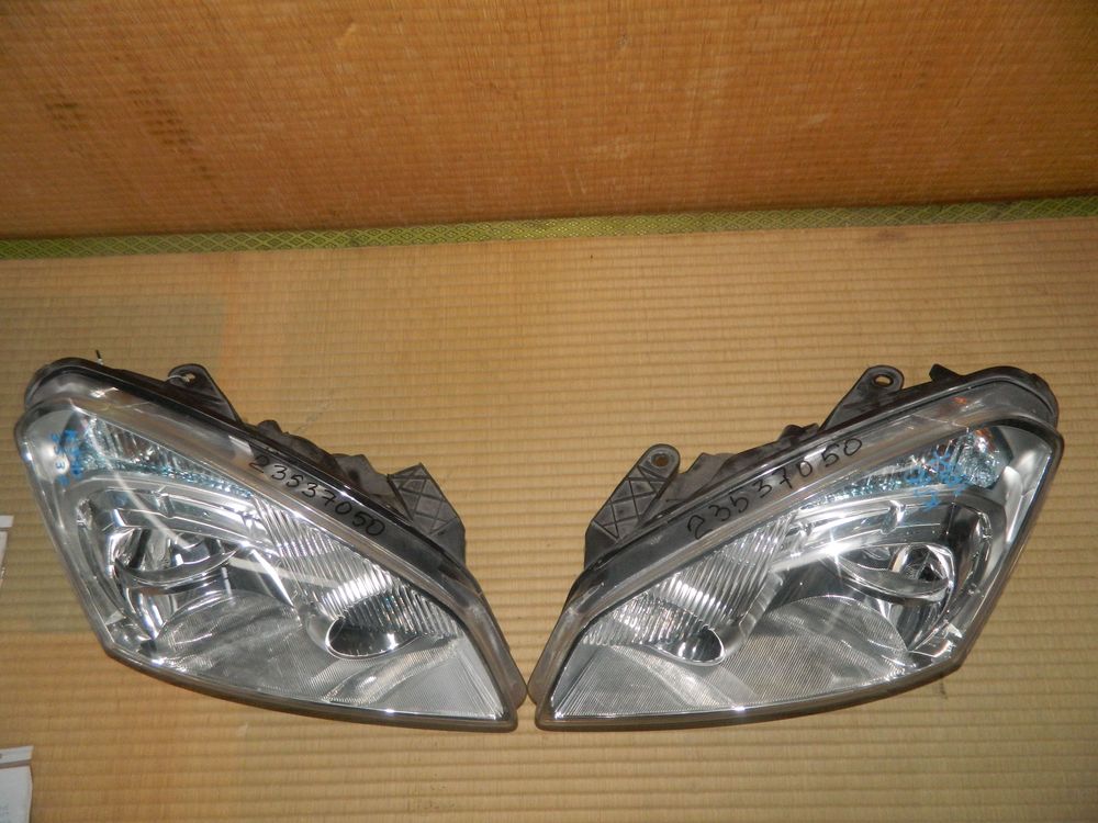 Фара NISSAN QASHQAI J10 ПАРА (Контрактный) 23537050