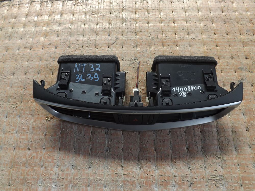 Дефлектор воздушный NISSAN X-TRAIL NT32 (Контрактный) 1400880028