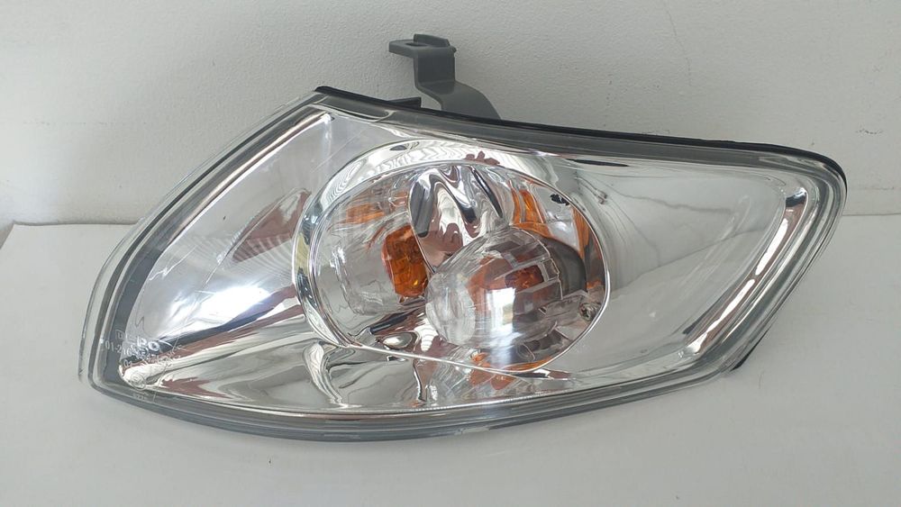 Габарит DEPO 2161547LAE MAZDA 626 2000-2002