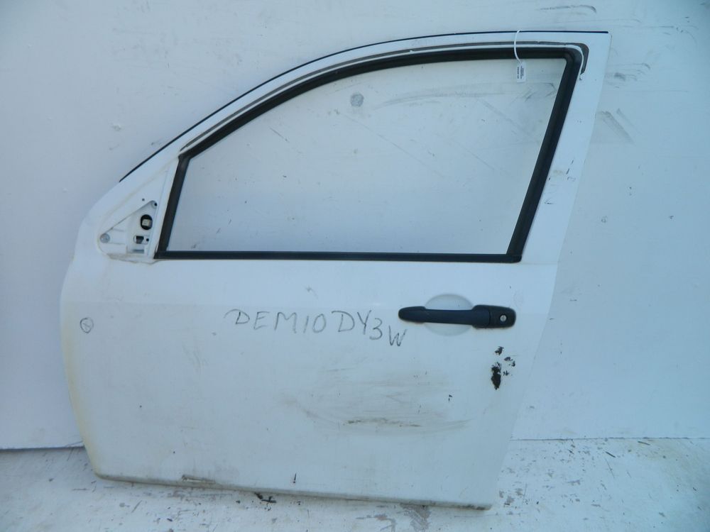 Дверь MAZDA DEMIO DY3W Перед Лев (Контрактный) 46098126