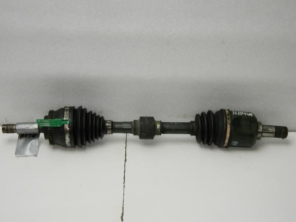 Привод MITSUBISHI CHARIOT GRANDIS N84W 4G64 Перед Лев (Контрактный) D9996240