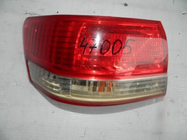 Фонарь TOYOTA MARK II JZX100 Лев (Б/У)