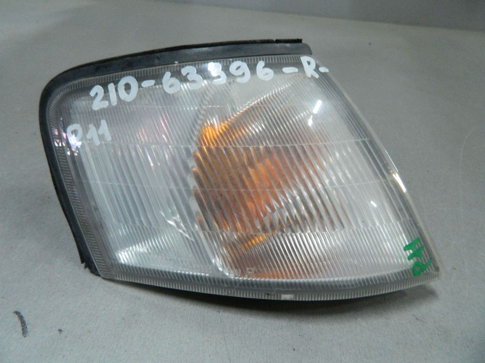 Габарит NISSAN PRIMERA P11 Перед Прав (Контрактный) 69586376