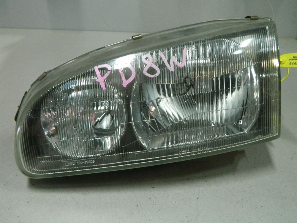 Фара MITSUBISHI DELICA PD8W Перед Лев (Контрактный) 64492371