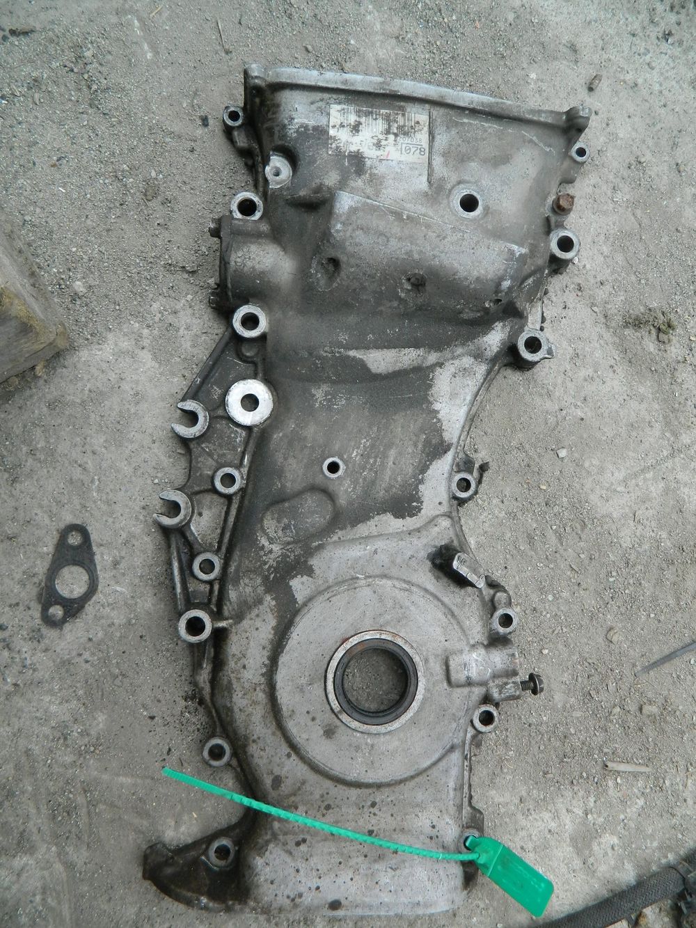 Крышка ГРМ TOYOTA 2AZFE (Контрактный) 81530873