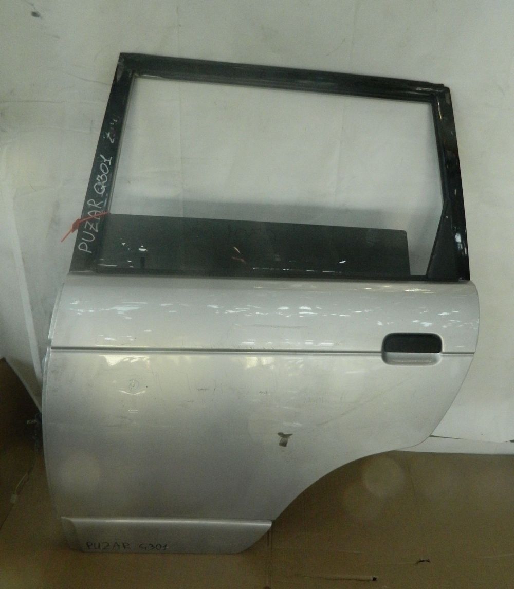 Дверь DAIHATSU PYZAR G301 Зад Лев (Контрактный) 65243394