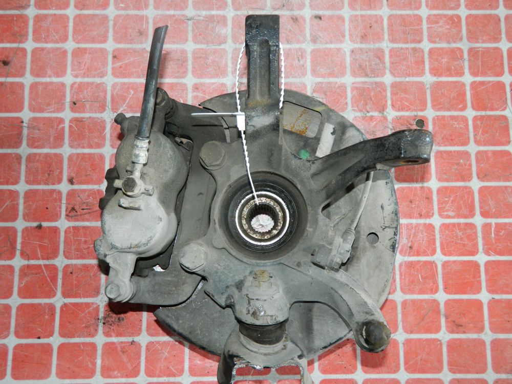 Ступица NISSAN PRESAGE VU30 YD25 Перед Прав (Контрактный) 45984735