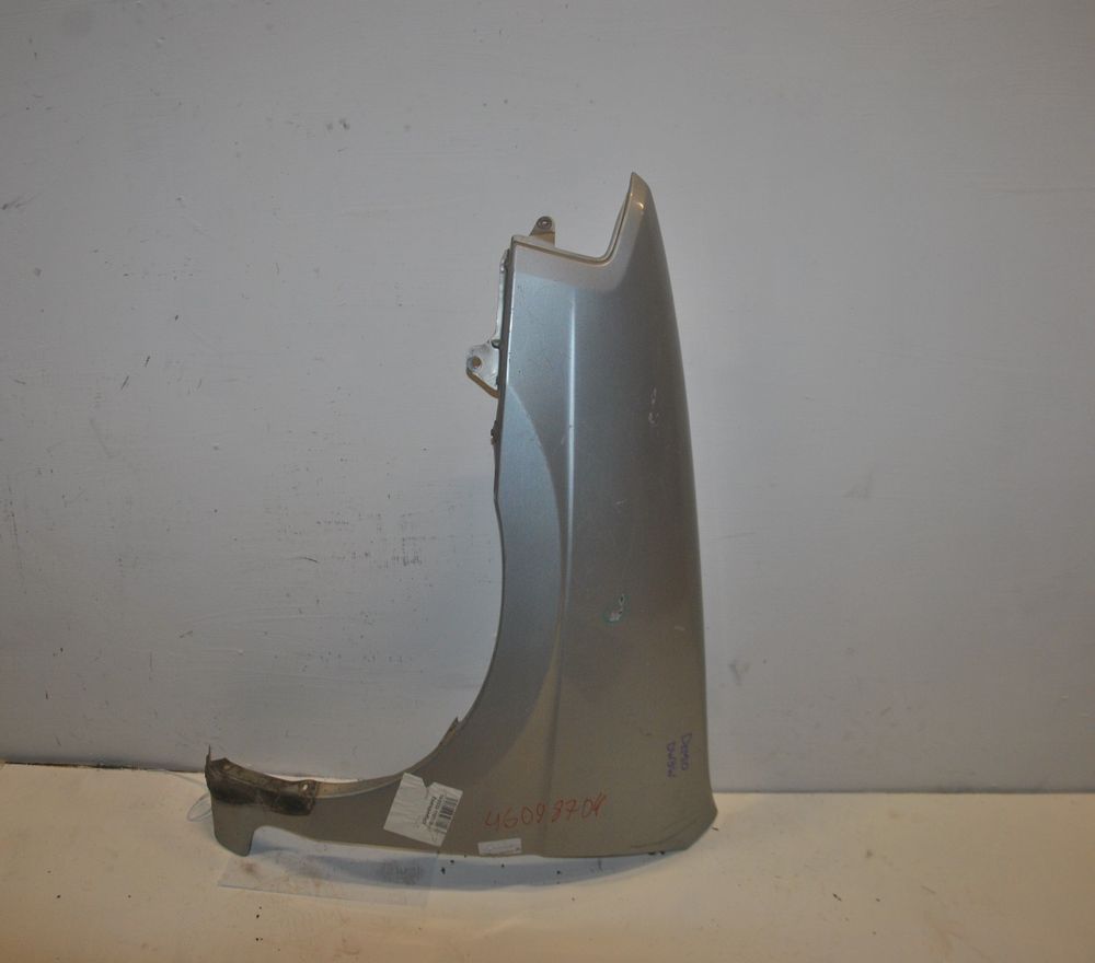 Крыло MAZDA DEMIO DW3W Перед Лев (Контрактный) 46098704