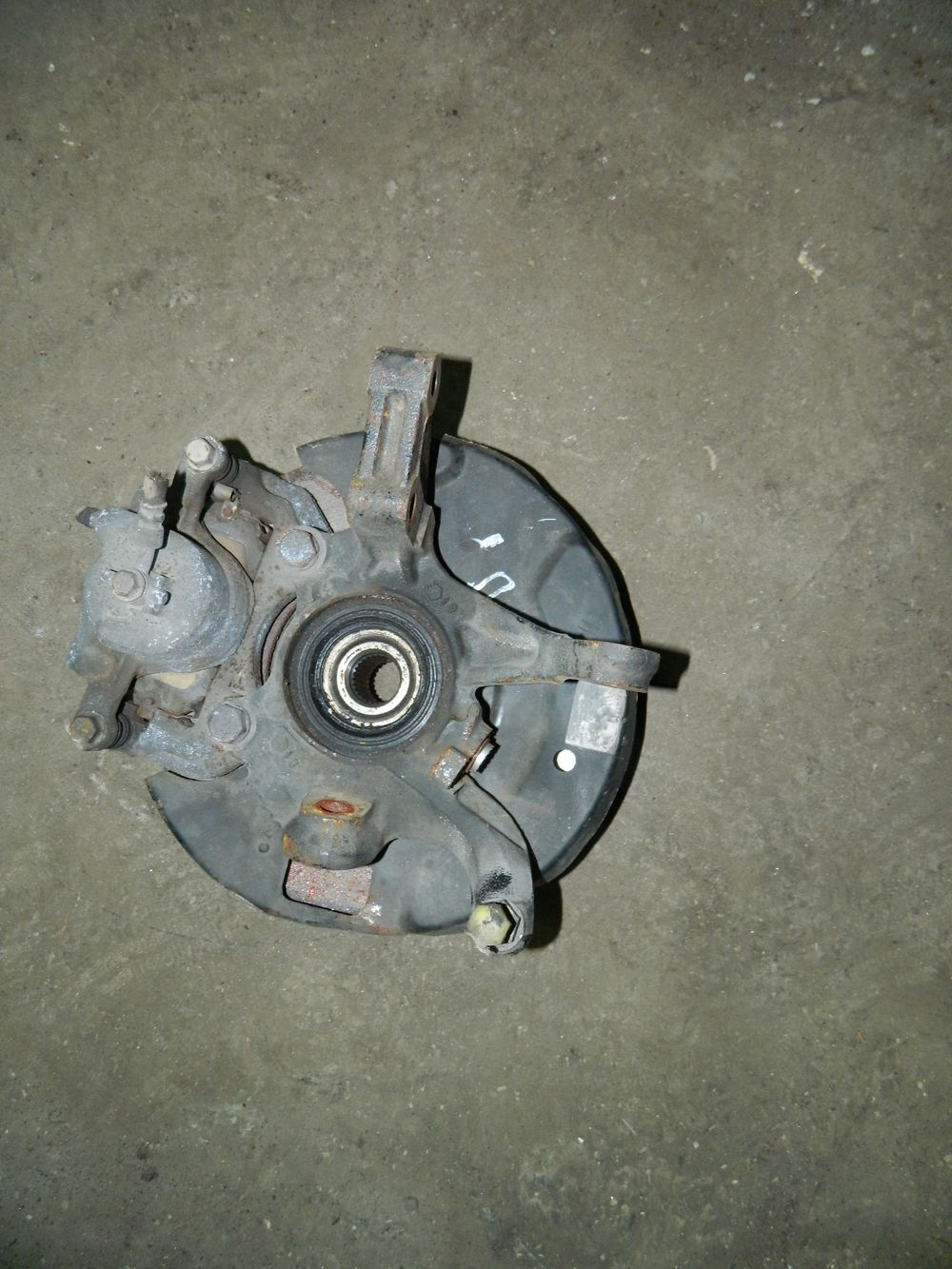 Ступица NISSAN AVENIR W11 Перед Прав (Контрактный) 79586660