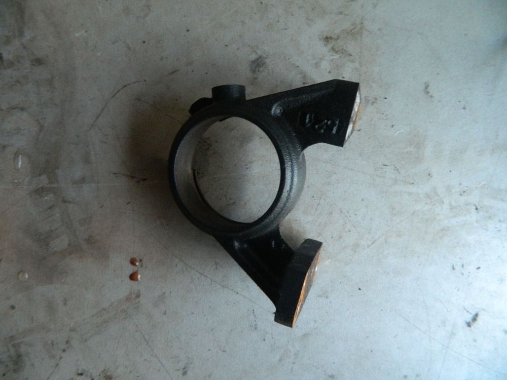 Кронштейн привода TOYOTA CAMRY ACV30 2AZFE (Контрактный) 3779100011