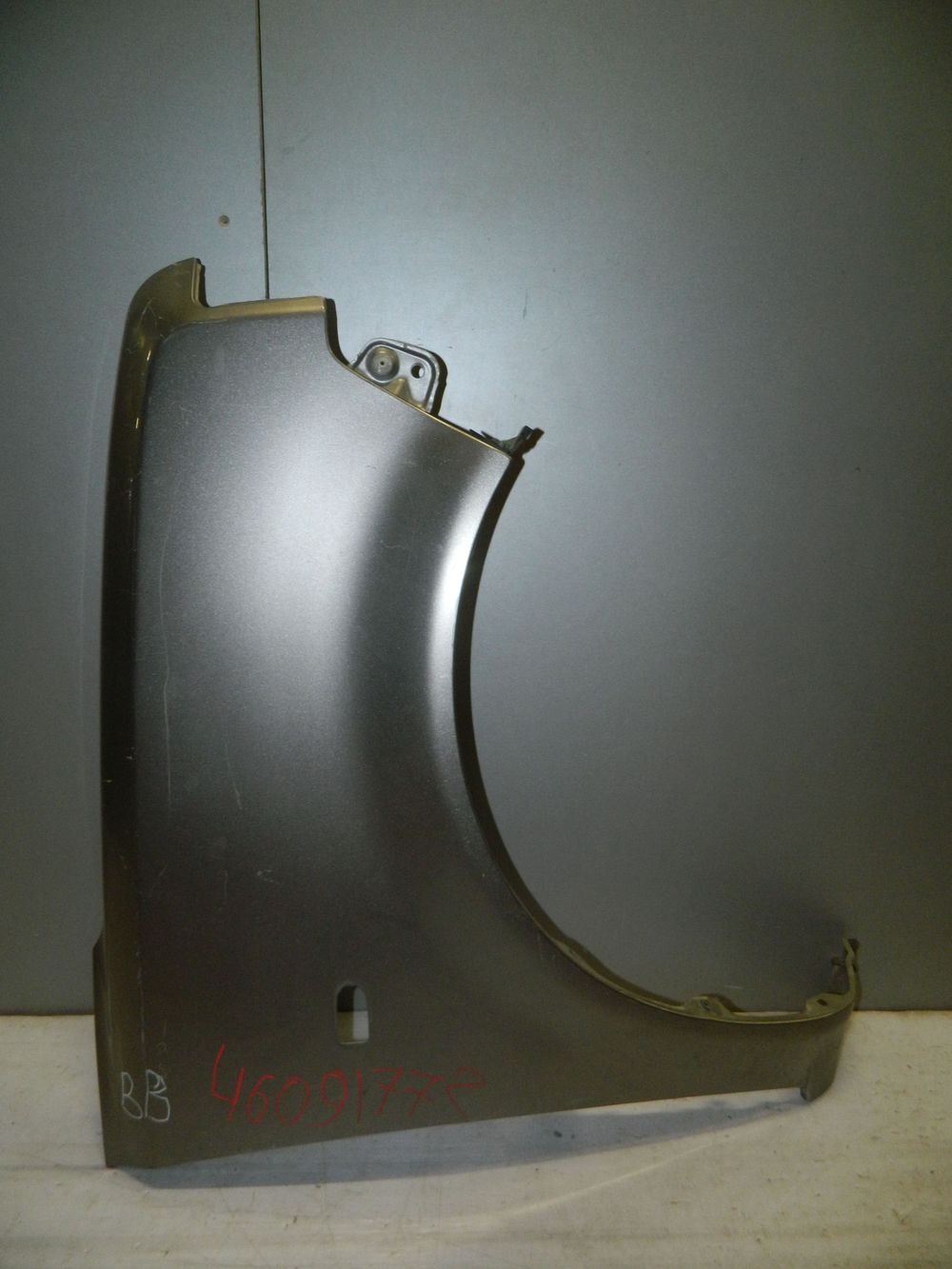 Крыло TOYOTA BB NCP30 Перед Прав (Контрактный) 46091772