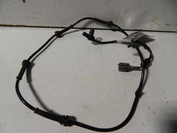 Датчик ABS NISSAN QASHQAI J10 Зад Прав (Контрактный) 11641505