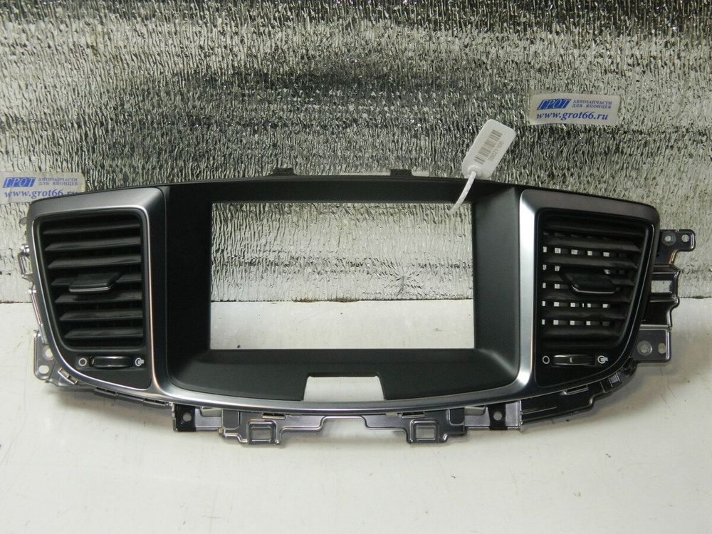 Накладка на торпедо центральная HYUNDAI EQUUS VI G6DA 2013-2015 (Б/У) 35021100