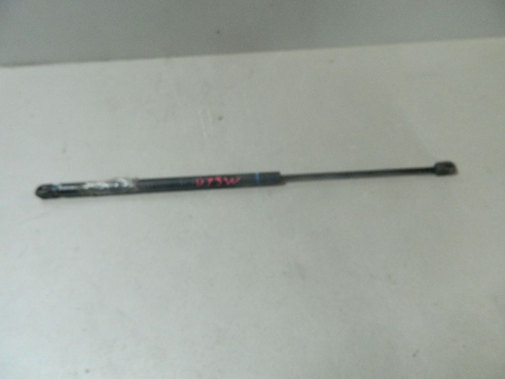 Амортизатор багажника MAZDA DEMIO DY3W (Контрактный) 81532231
