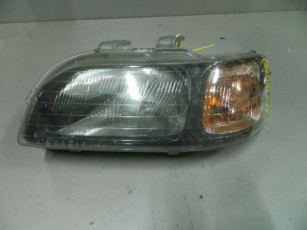 Фара HONDA CIVIC EK2 Перед Лев (Контрактный) 64492800
