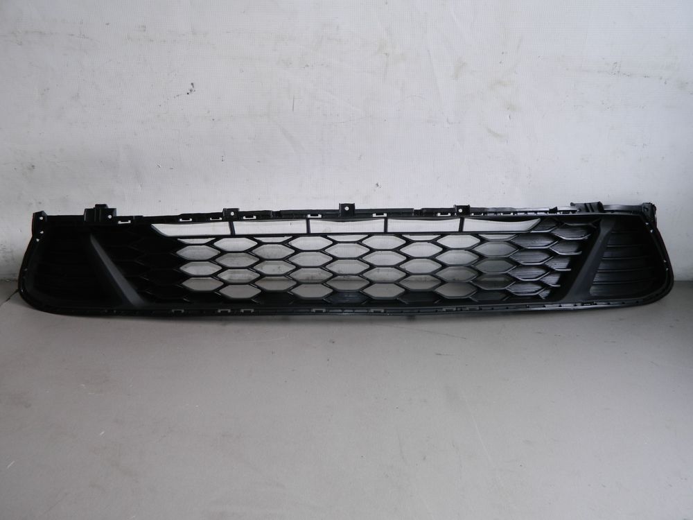 Решетка бампера JORDEN JH03CED18017 KIA CEED 18-
