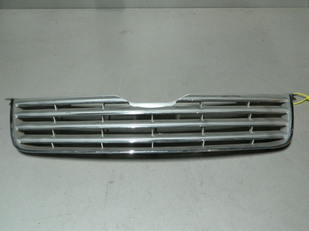 Решетка радиатора TOYOTA COROLLA NZE120 (Контрактный) 79773483
