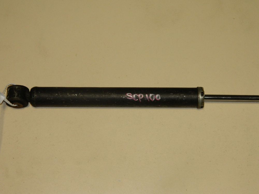 Амортизатор TOYOTA RACTIS SCP100 Зад (Контрактный) 45992117