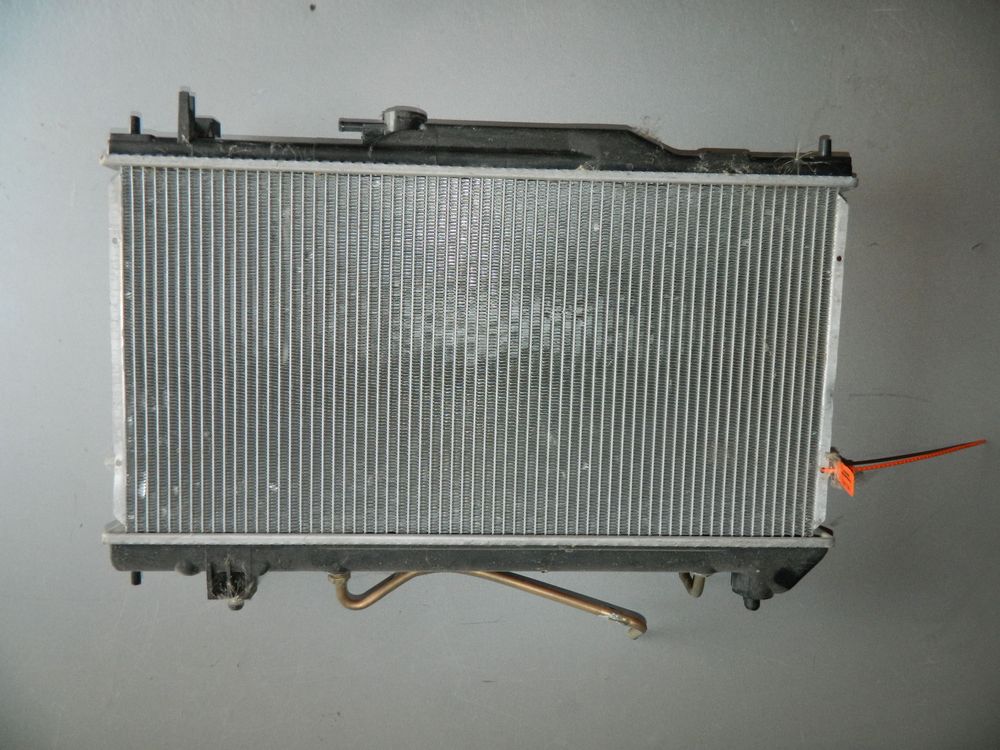 Радиатор ДВС TOYOTA AVENSIS ST220 (Контрактный) 72367348