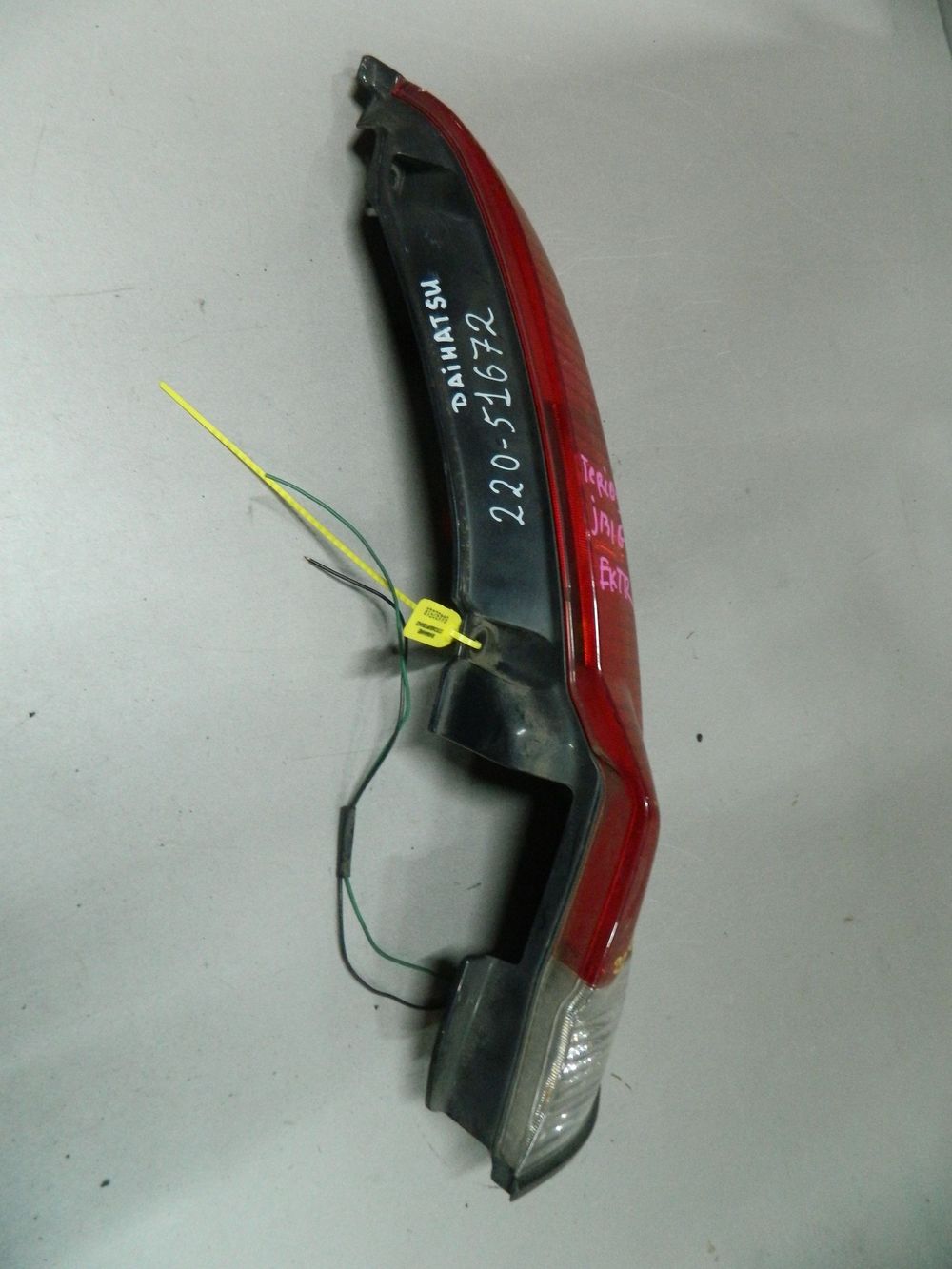 Фонарь DAIHATSU TERIOS KID J131G Зад Прав (Контрактный) 64492518