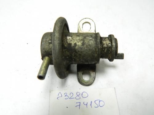 Регулятор давления топлива TOYOTA 3SFE 15030212 (Контрактный)