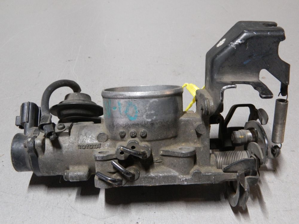 Дроссельная заслонка TOYOTA HILUX SURF VZN130G 3VZ (Контрактный) 79780307