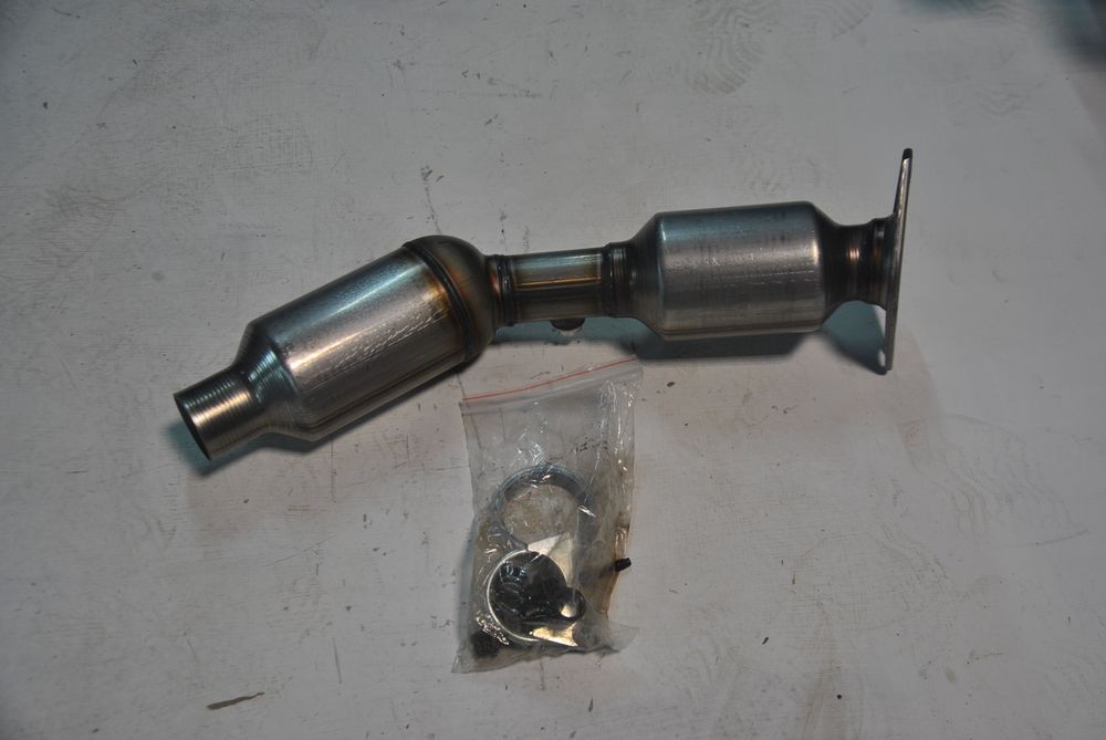 Катализатор GENERAL PARTS 1741037310 TOYOTA PRIUS ZVW30 2ZRFXE