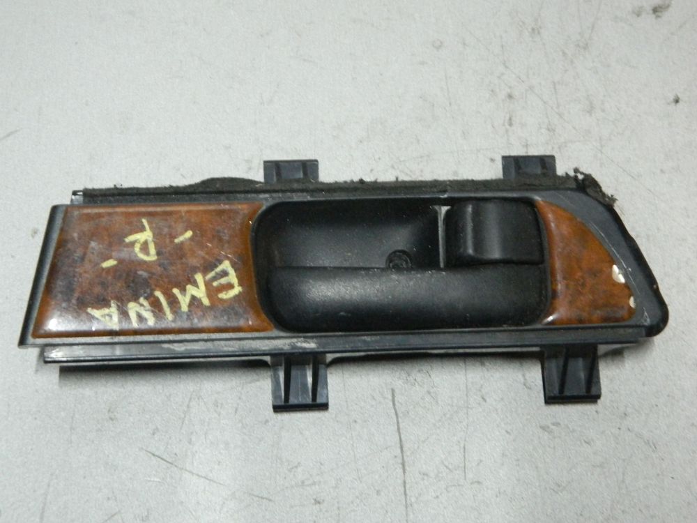 Ручка двери внутренняя TOYOTA ESTIMA TCR20 Перед Прав (Контрактный) 81528368