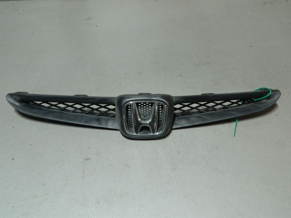 Решетка радиатора HONDA FIT GD1 (Контрактный) 81540953