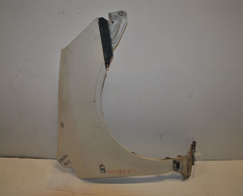 Крыло HONDA STREAM RN3 Перед Прав (Контрактный) 46098757