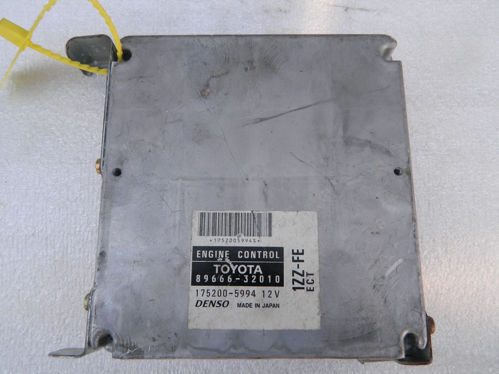 Блок управления ДВС TOYOTA VISTA ZZV50 1ZZVE (Контрактный) 79768879