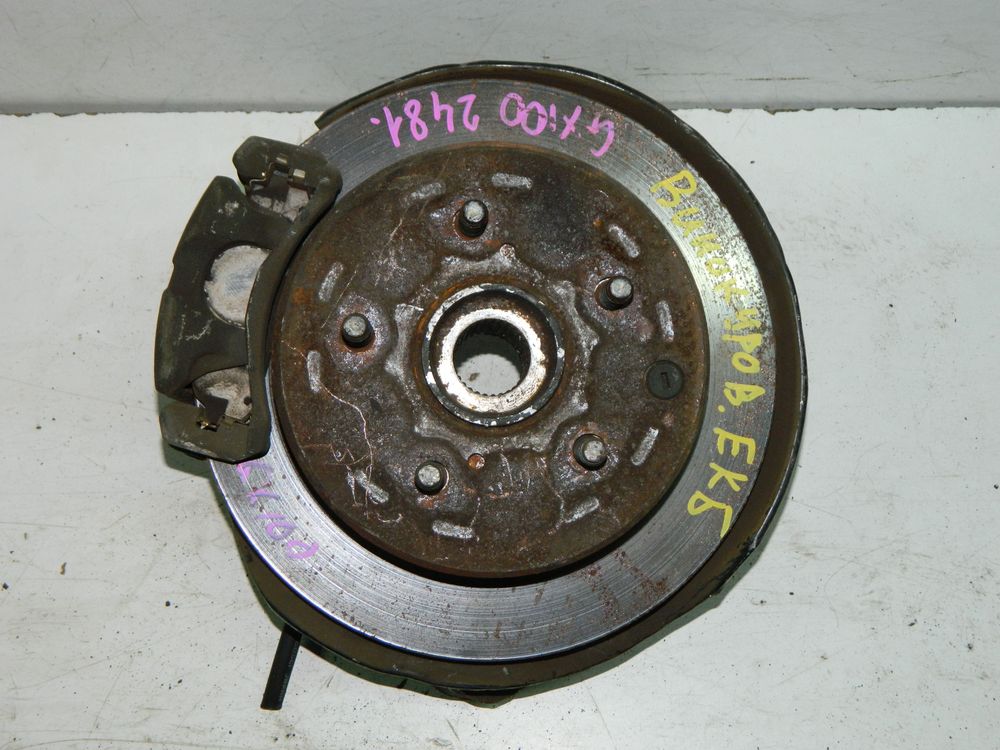 Ступица TOYOTA CHASER GX100 Зад Прав (Контрактный) 40940595