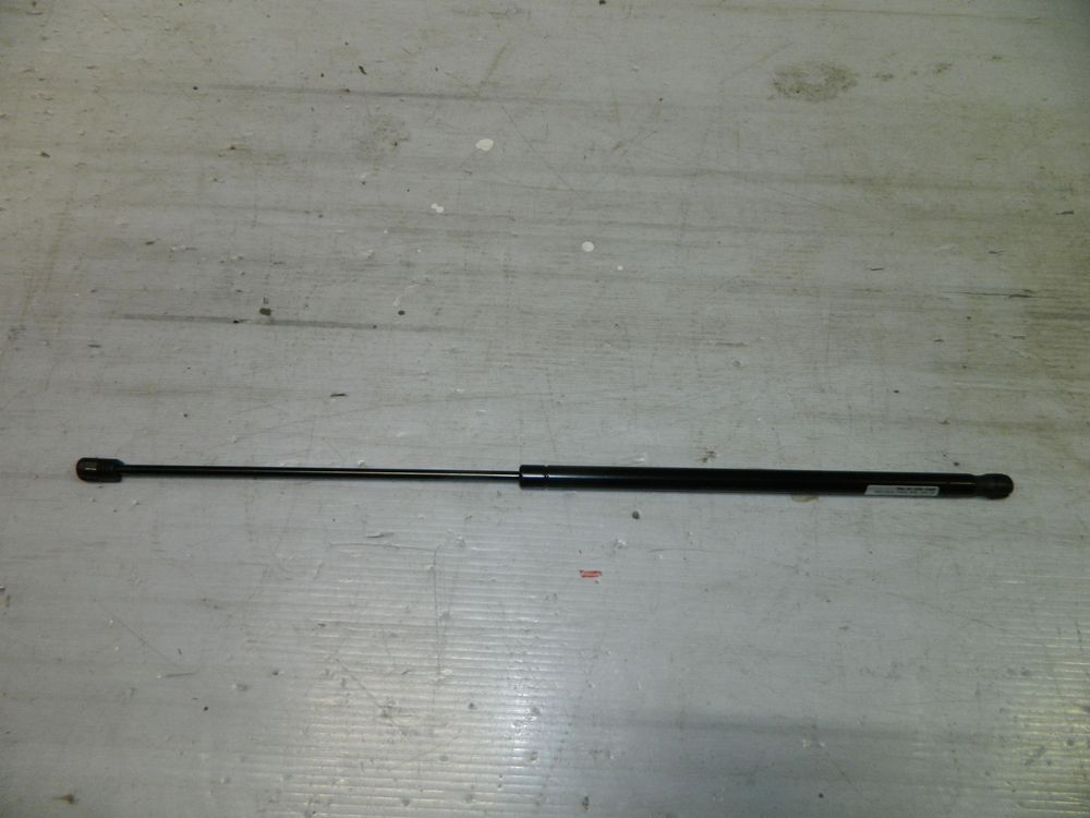 Амортизатор капота TYG TY056231AR TOYOTA Camry