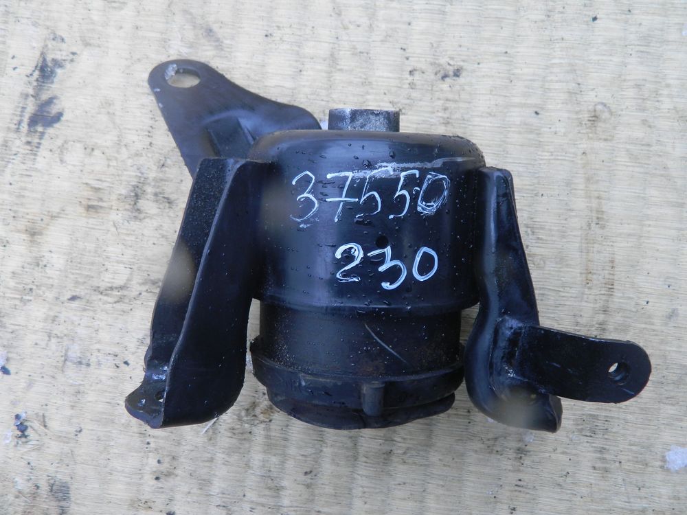 Подушка двигателя TOYOTA AVENSIS AZT250 Прав (Контрактный) 37550230