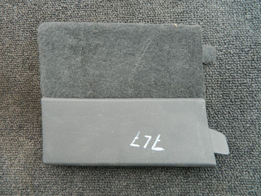 Обшивка крышки багажника VOLKSWAGEN TOUAREG 7L7 (Контрактный) 2777400076