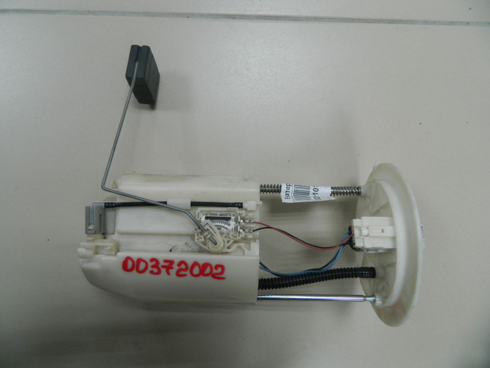 Насос топливный TOYOTA CAMRY AVV50 7702048210 (Контрактный)