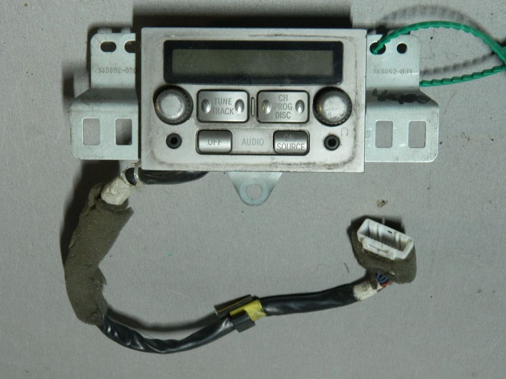 Блок управления TOYOTA LAND CRUISER UZJ100 (Контрактный) 81540472