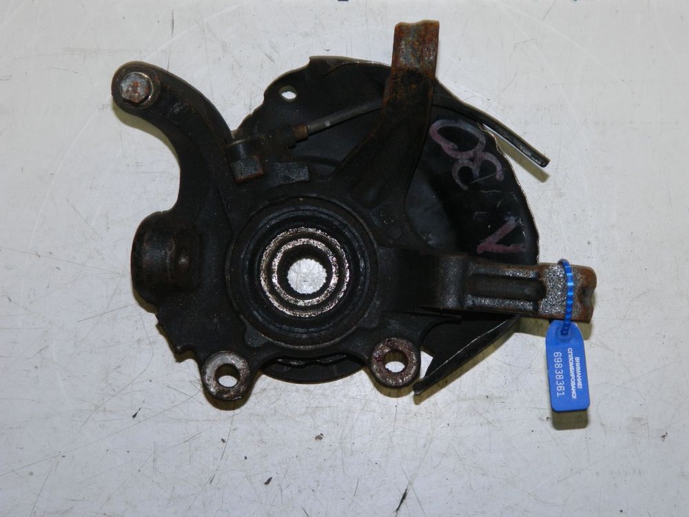 Ступица NISSAN RNESSA N30 Перед Лев (Контрактный) 69838361