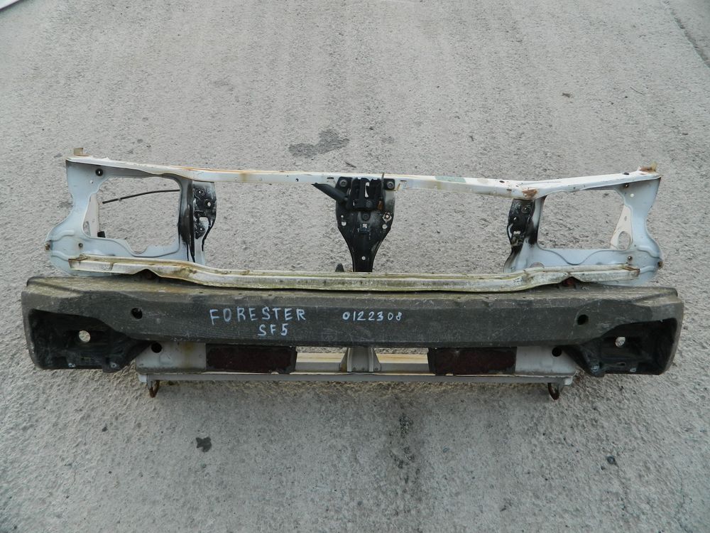 Рамка радиатора SUBARU FORESTER SF5 (Контрактный) 0122308