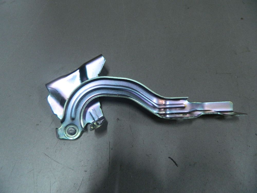 Петля капота JORDEN JH03K2044R KIA RIO 4 RH