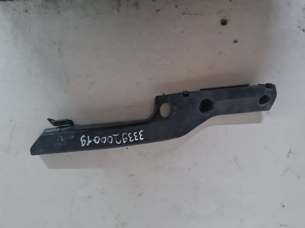 Крепление бампера TOYOTA IPSUM ACM21 Перед Лев (Контрактный) 3339200019