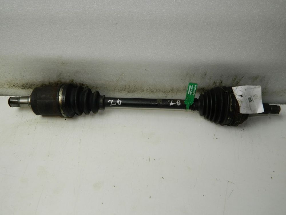 Привод HONDA DOMANI MB3 D15B Перед Прав (Контрактный) D9996088