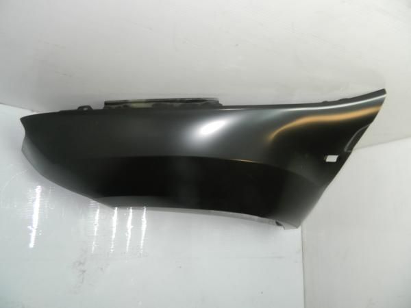 Крыло YIH SHENG DC5A02AL Перед Лев RENAULT DUSTER 11-