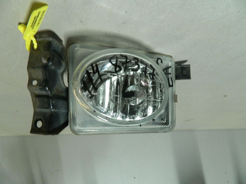 Фара противотуманная MITSUBISHI GALANT EA1A Перед Лев (Контрактный) 79768339