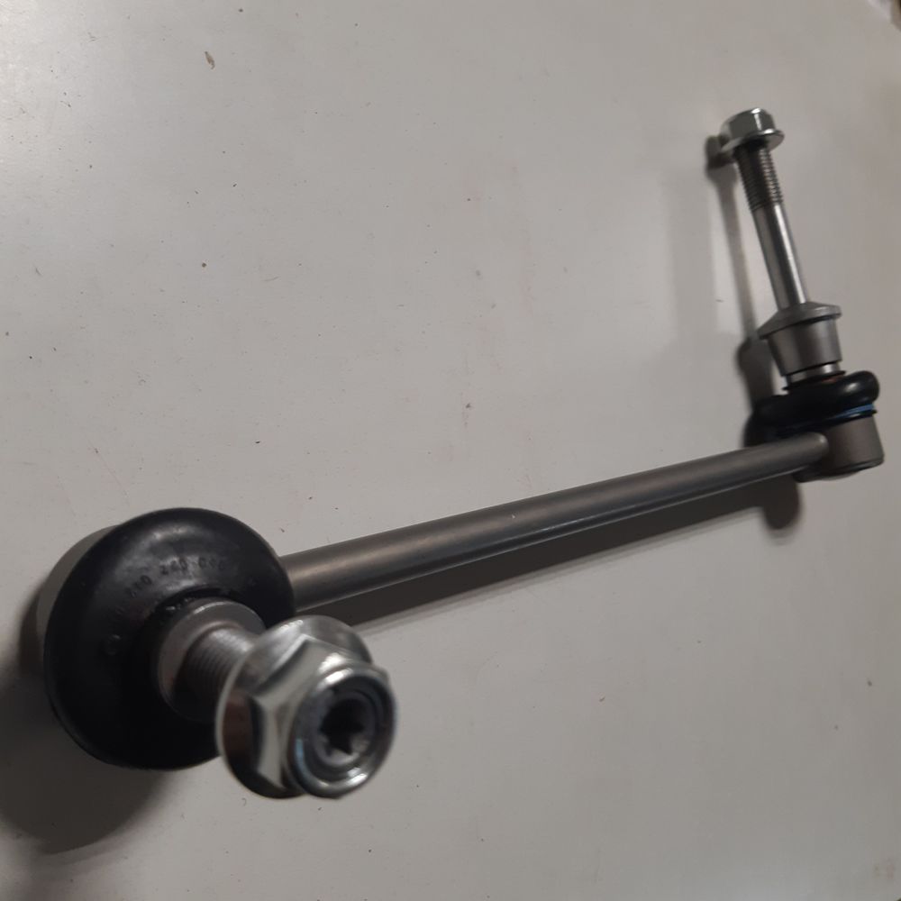 Тяга стабилизаторa GENERAL PARTS 37116771929 BMW X5 E70 2007-2013, BMW X6 E71/E72 08-14 Перед. Лев