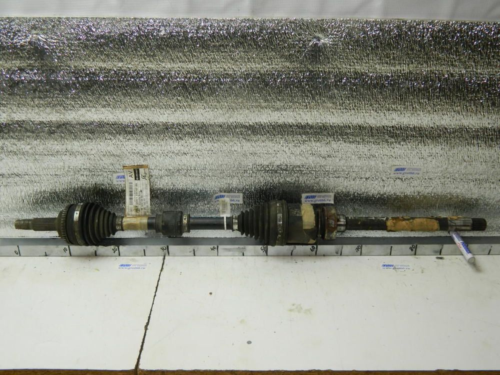 Привод TOYOTA COROLLA NZE144 1NZFE Перед Прав (Контрактный) 35021881