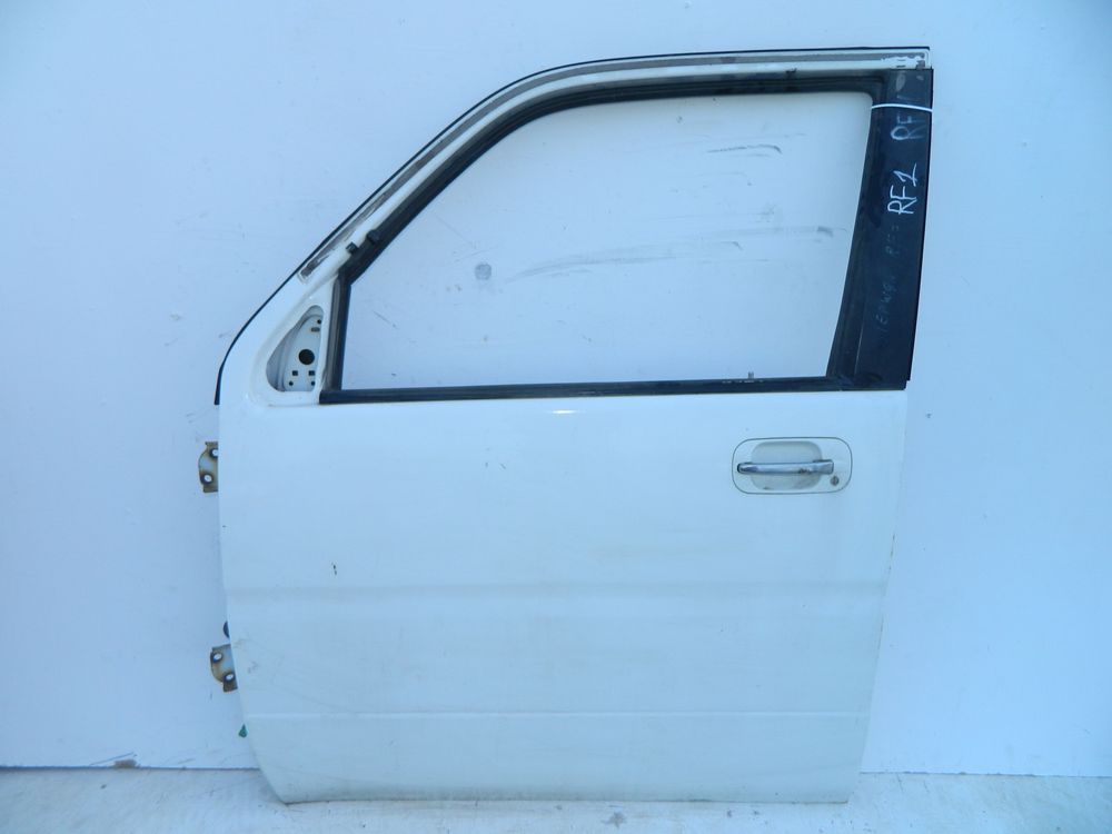 Дверь HONDA STEPWGN RF1 Перед Лев (Контрактный) 46098186