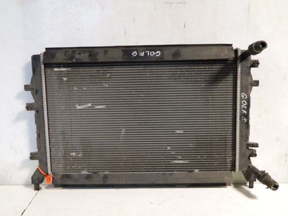 Радиатор ДВС VOLKSWAGEN GOLF VI (Контрактный) 65243407